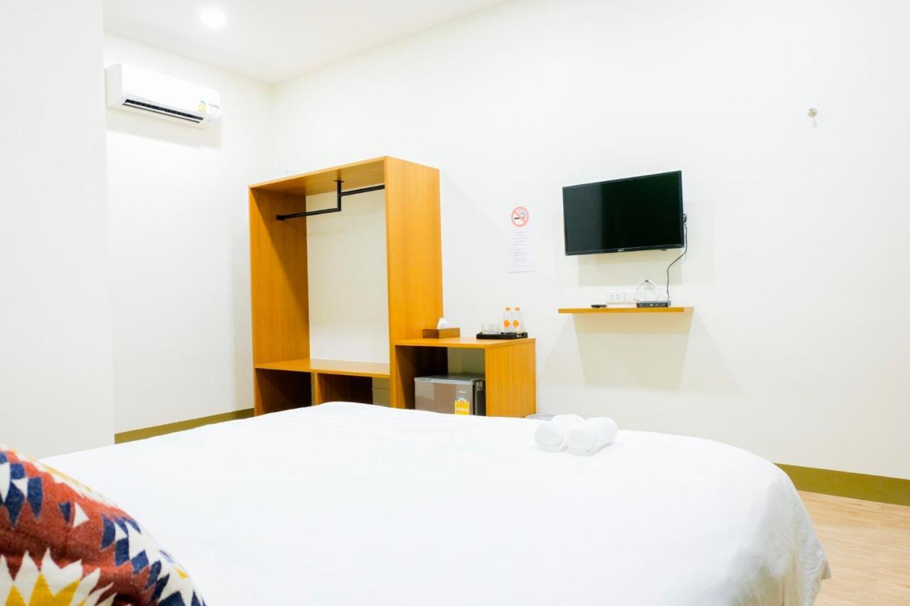 The Cozy Hotel Пхетбури Экстерьер фото