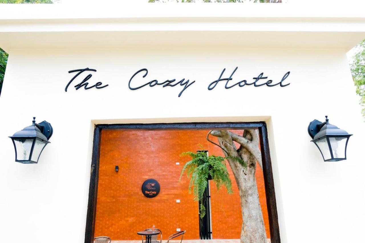The Cozy Hotel Пхетбури Экстерьер фото